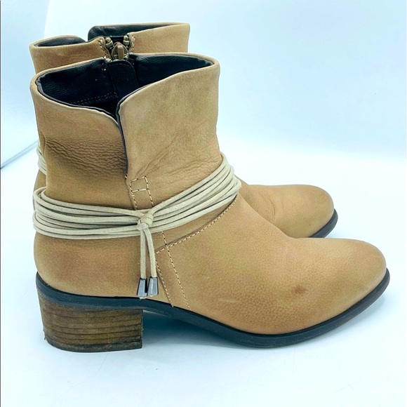 STEVE MADDEN ALL LEATHER ACCENT BOOTIES IN TAN - Picture 3 of 14